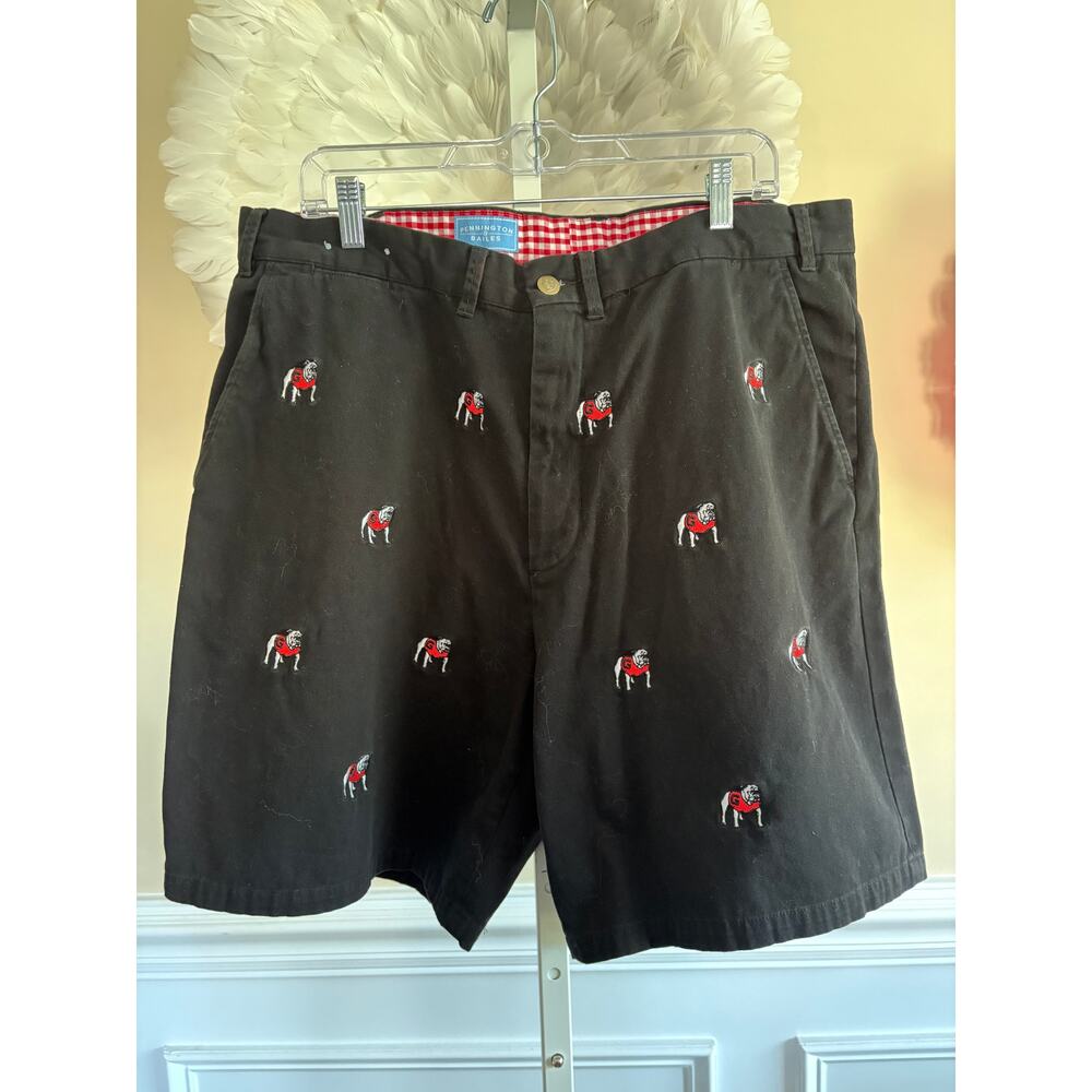 PENNINGTON & BAILES BLACK GEORGIA BULLDOGS SHORTS SIZE 40